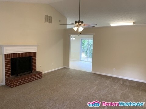 Building Photo - 1 Bonnie Glen Ln