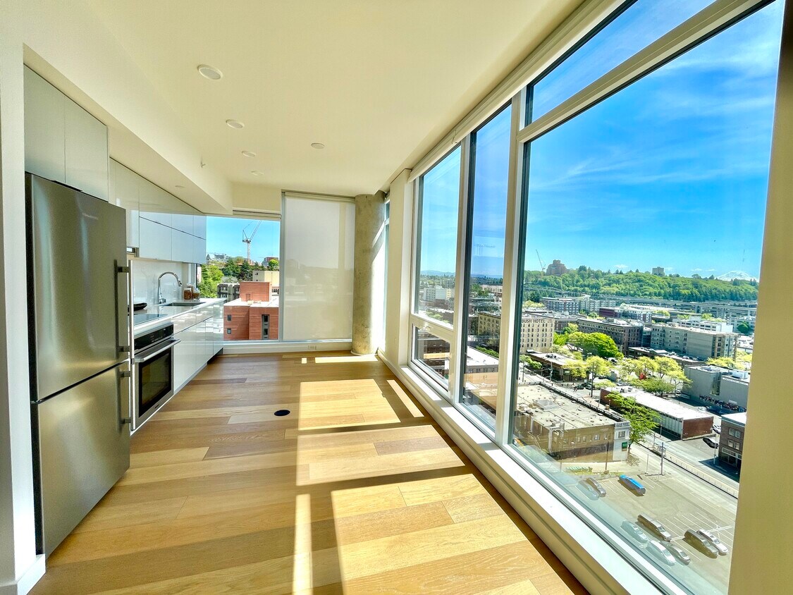 Foto principal - 450 S Main St
