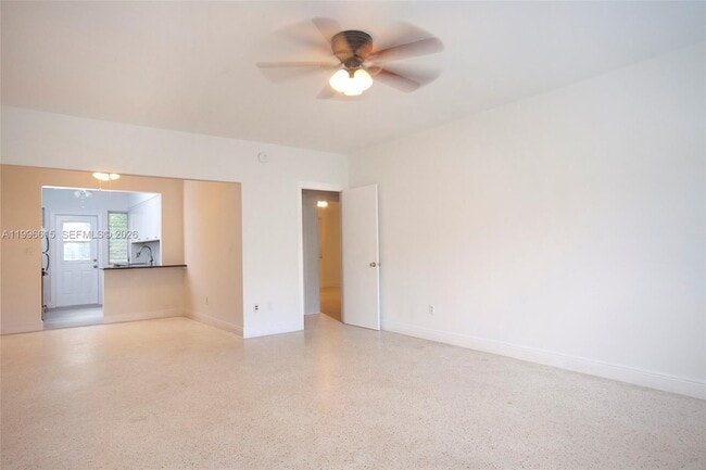 Building Photo - 1050 92nd St