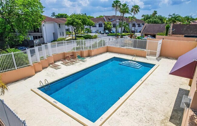 Foto del edificio - 10360 SW 154th Circle Ct