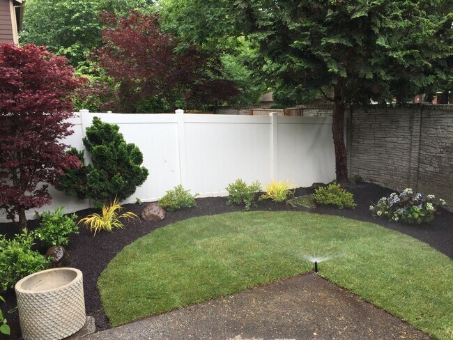 Foto del edificio - Bright and Spacious end unit townhouse wit...