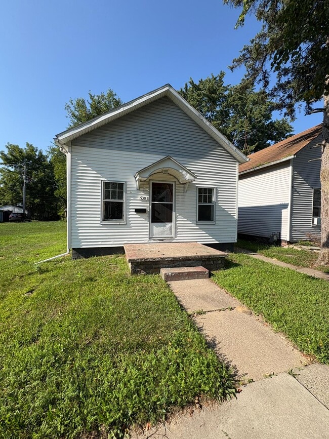 Building Photo - 930 Colburn St