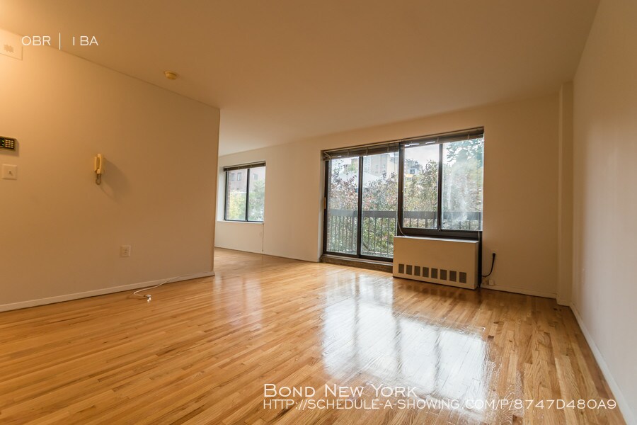 Foto del edificio - 205 E 30th St