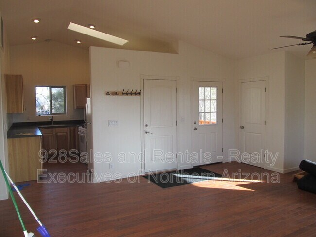 Foto del edificio - 535 S Ernest St