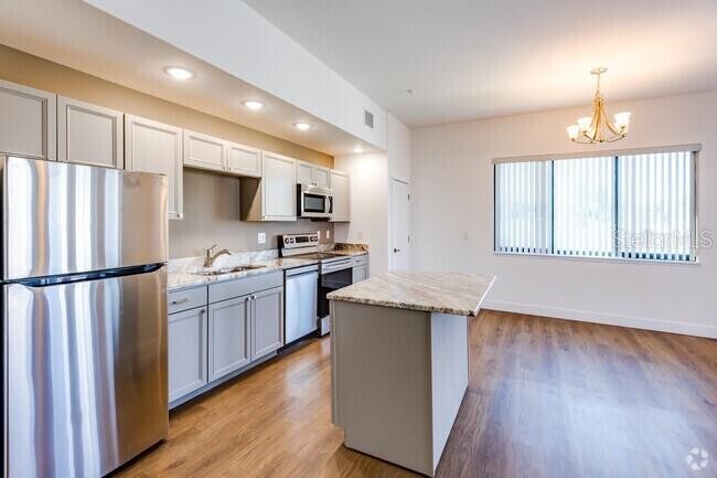 Building Photo - 100 N Dewey St