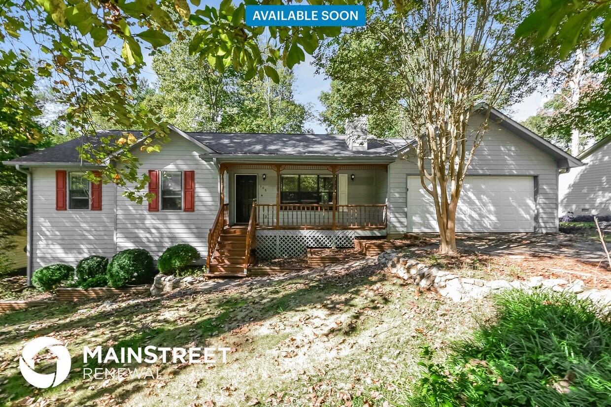 Foto principal - 208 Wildwood Dr