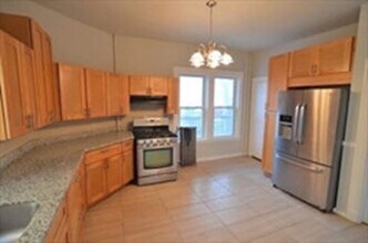 Building Photo - 51 Stanwood St
