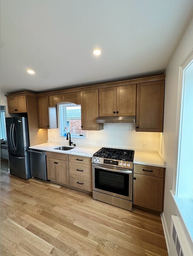 6146 69th Ln Unit 2, Queens, NY 11379 Room for Rent in Queens, NY