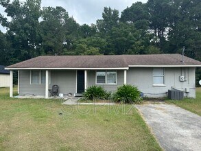 Building Photo - 3251 Charleston Hwy