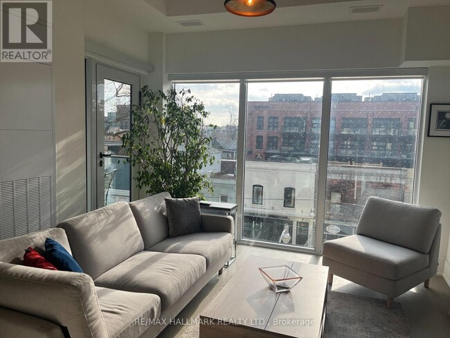 Building Photo - 495 Logan Ave