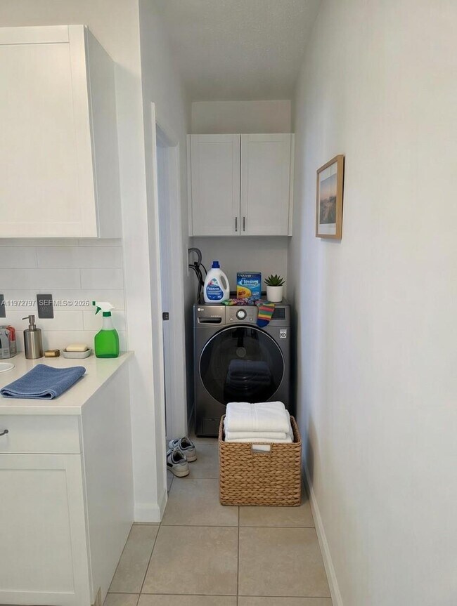 Foto del edificio - 632 NW 14th Terrace