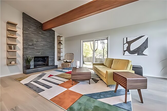 Building Photo - Wonderful Furnished Modern Home in Overlan...