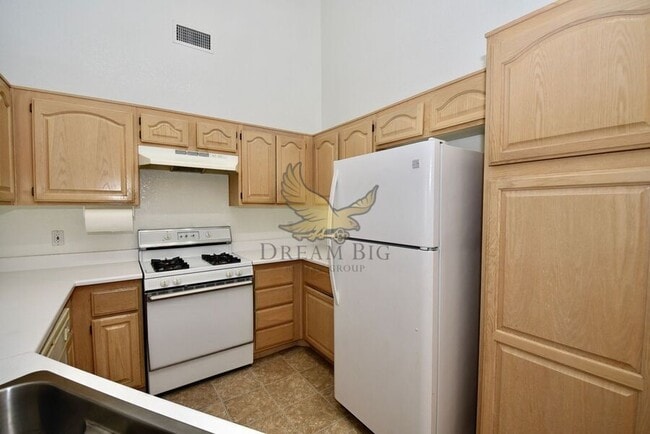 Foto del edificio - 3320 S Fort Apache Rd