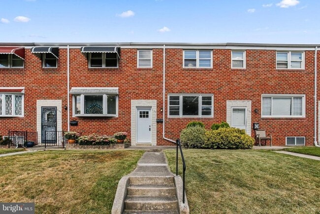 Building Photo - 934 Circle Dr