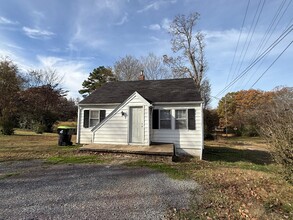 Building Photo - 2200 Main St