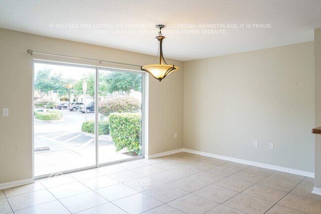 Foto del edificio - 8716 Sheldon Creek Blvd