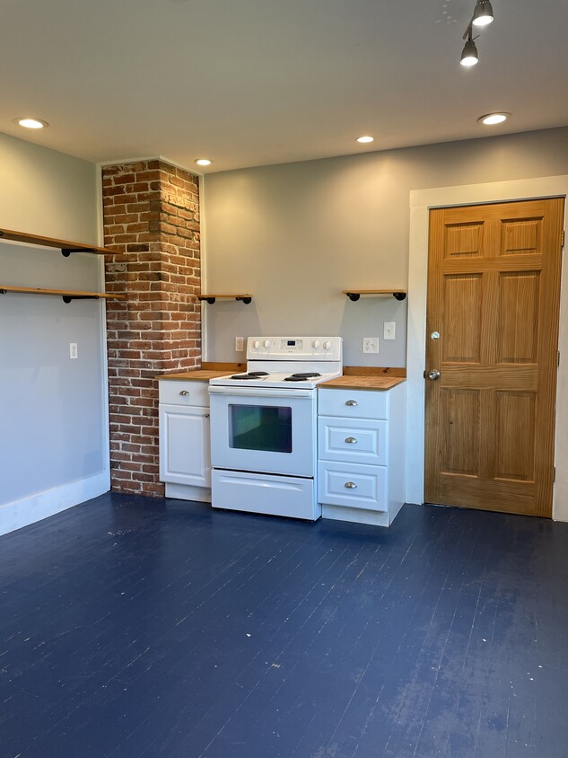 Primary Photo - 38 Fitzwilliam Rd