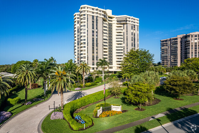 Building Photo - Grosvenor Condominium