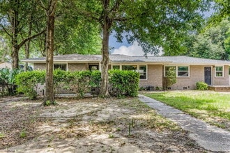 Building Photo - 2033 E Bobe St