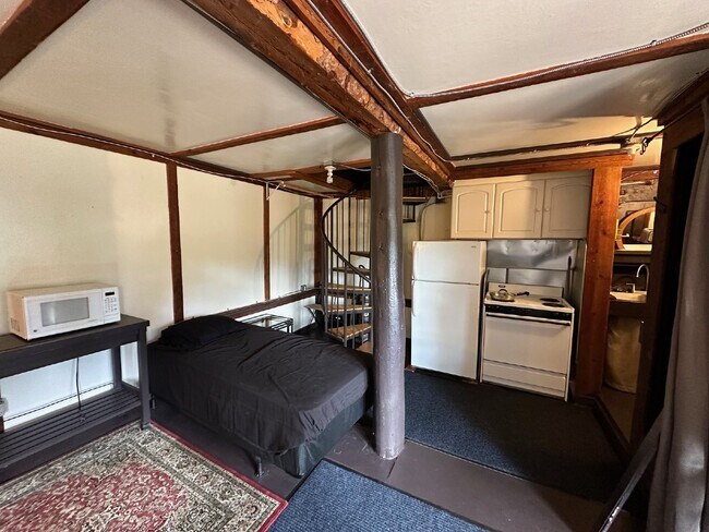 Building Photo - Cabin in Bailey!!