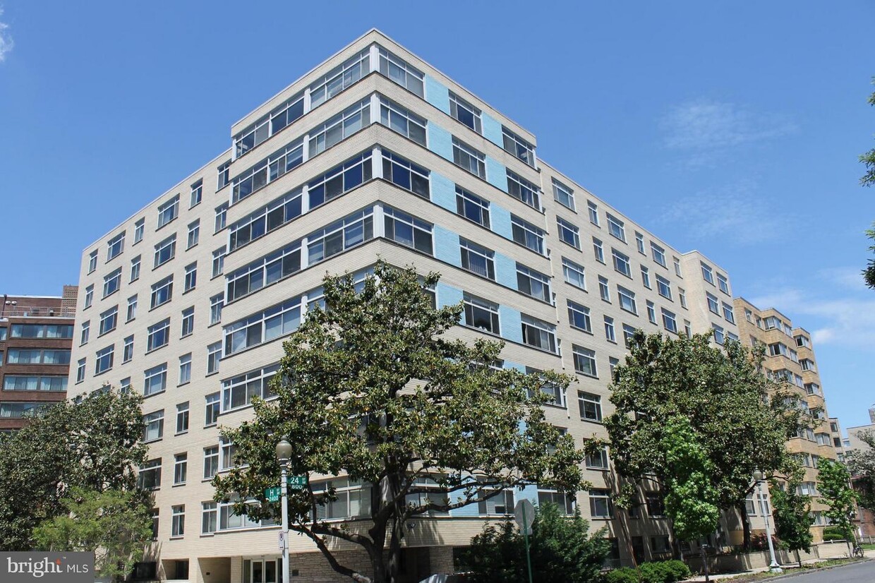 Conveniently located in the heart of Foggy Bottom - 2401 H St NW