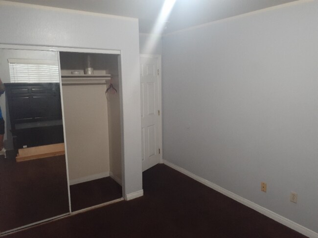Building Photo - 9607 Croesus Ave