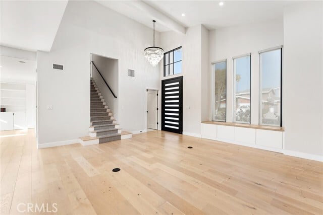 Foto del edificio - 18110 Bromley St