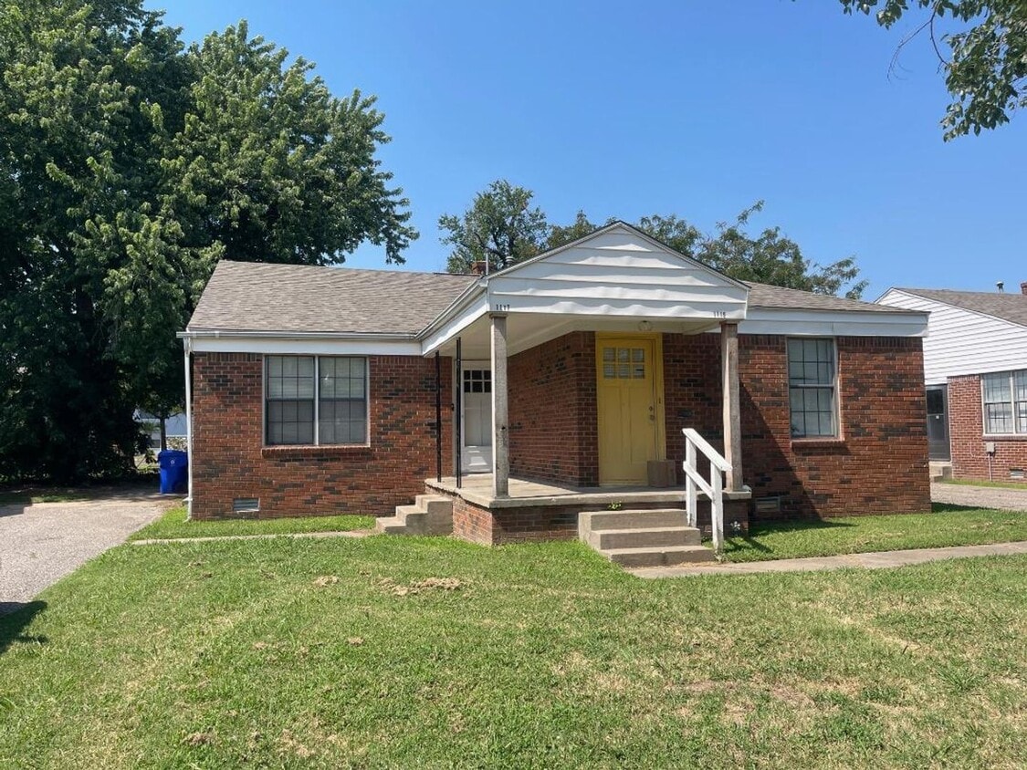Primary Photo - Duplex For Lease
