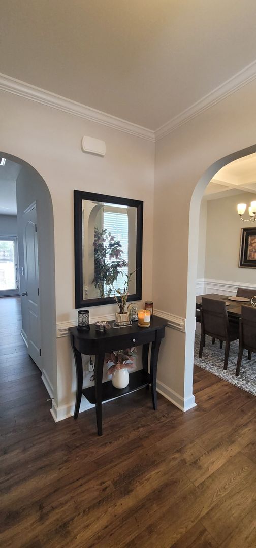 Foto del edificio - Like New- Immaculate 2-Story Home w/ 4 Bedroom 2.5 Bath! Large Lot- Fully Fenced Backyard.