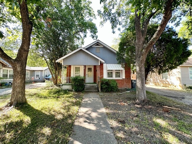 Building Photo - 1518 Cumberland Ave