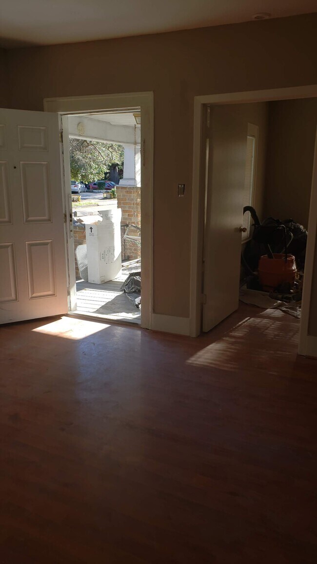 Building Photo - 4914 Milam St