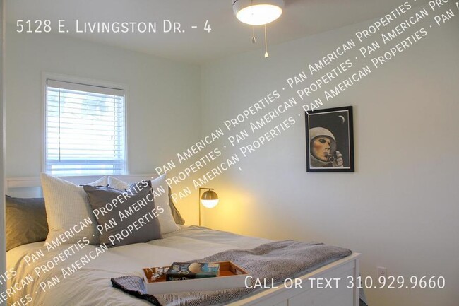 Building Photo - 5128 E Livingston Dr