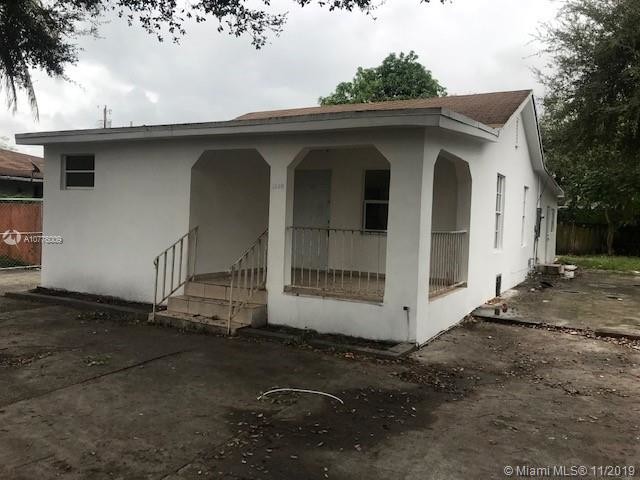 Building Photo - 1340 NW 101st St