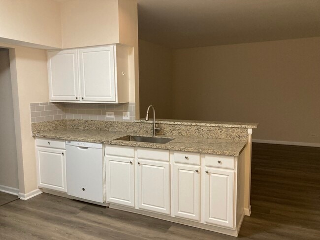 Kitchen - 12 Gail Ct