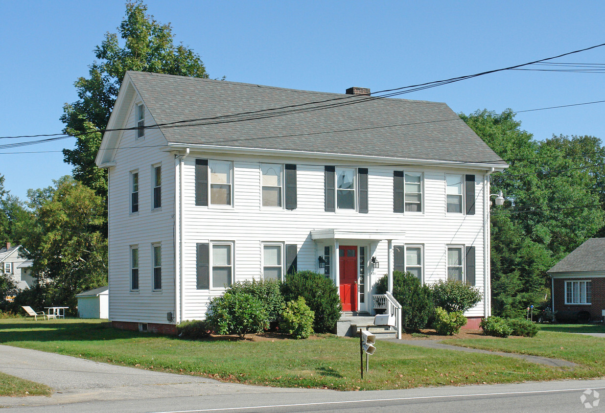 Building Photo - 131 Main St