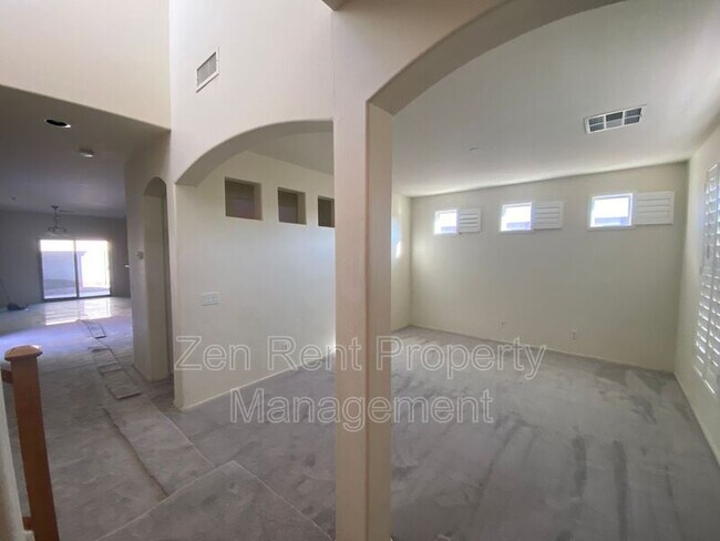 Foto del edificio - 2740 E Chester Dr