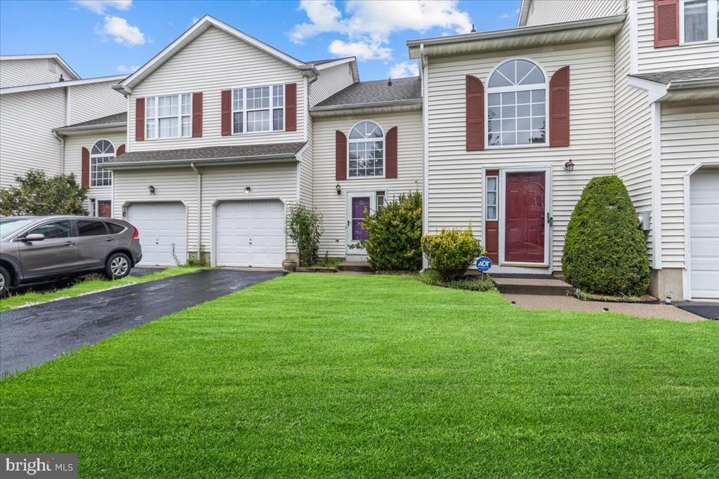 Foto principal - 28 Fawn Ct