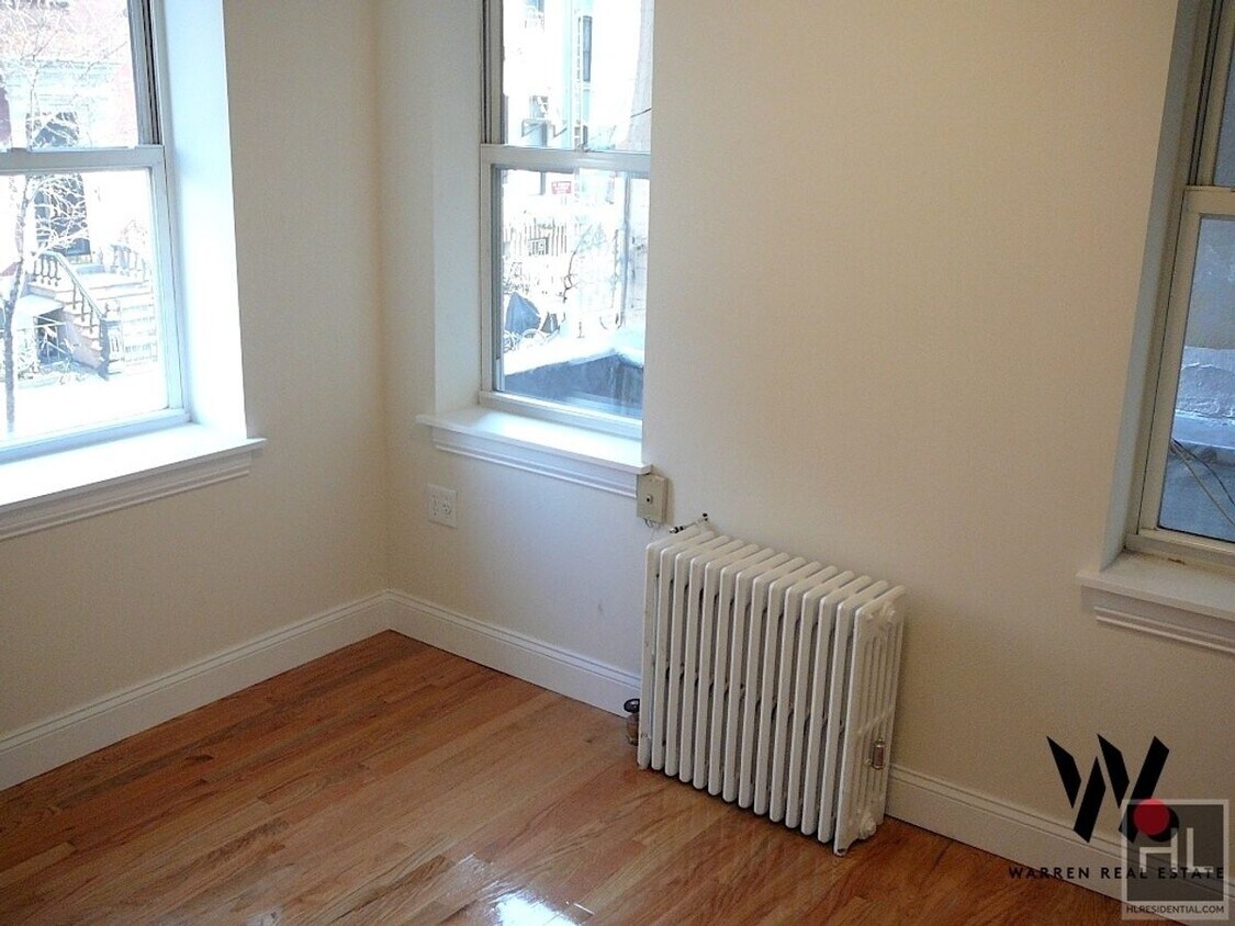 Primary Photo - 1 AVENUE