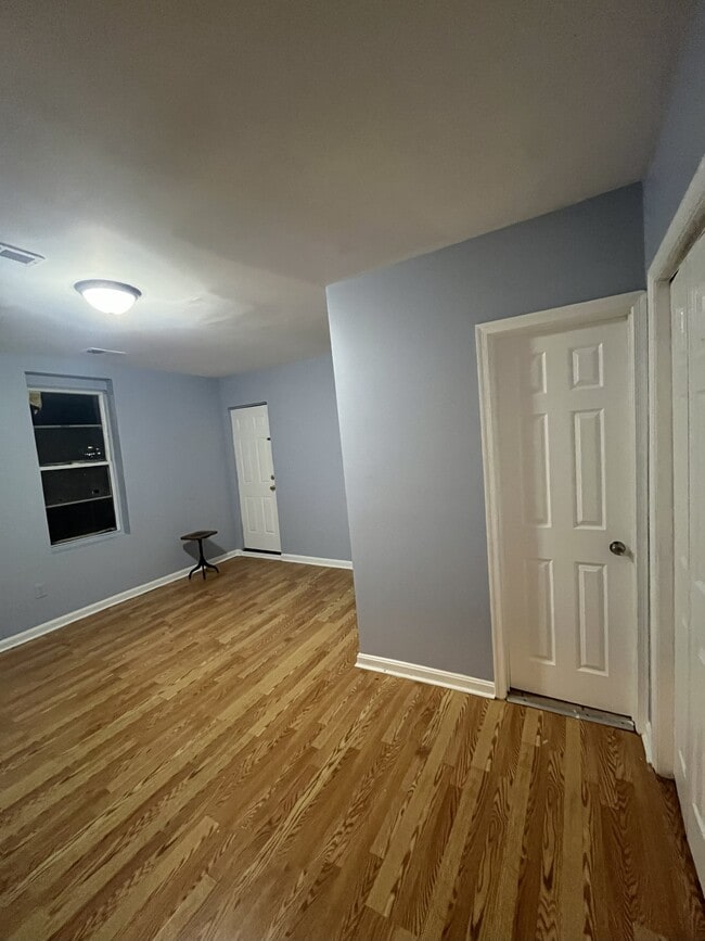 Foto del edificio - 3400 E Baltimore St