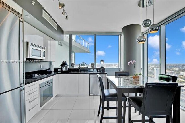 Foto del edificio - 92 SW 3rd St