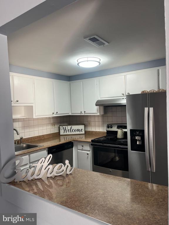 Foto del edificio - 10100 Campus Way S