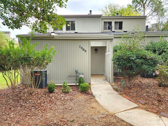 Foto del edificio - 7909 Horse Chestnut Ln