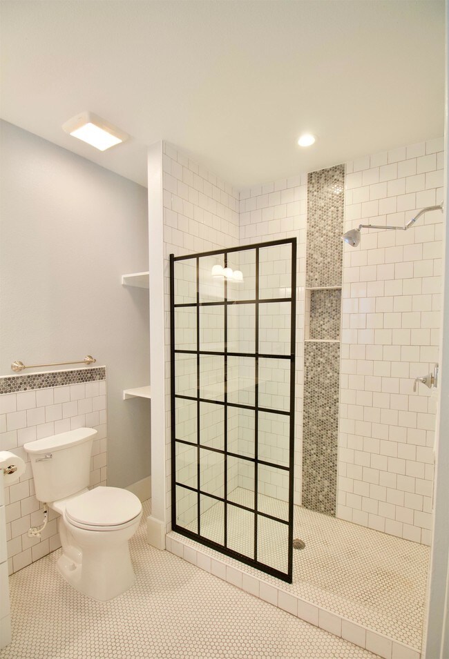 Photo - 306 Utah St House