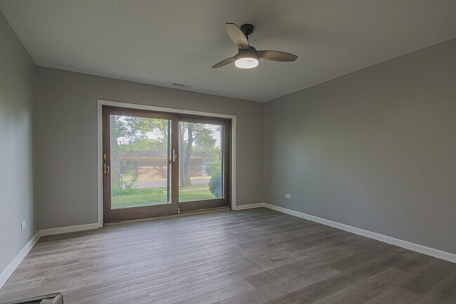Foto del edificio - 1605 North Milwaukee Avenue, Unit 3B