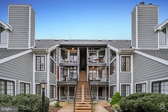 Building Photo - 7005 Birkenhead Pl