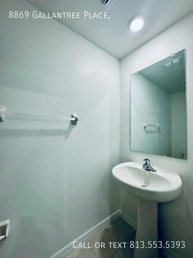 Foto del edificio - 8869 Gallantree Pl