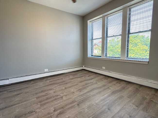 Foto del edificio - 5645-5657 W Washington Blvd