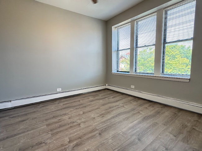 Building Photo - 5645-5657 W Washington Blvd