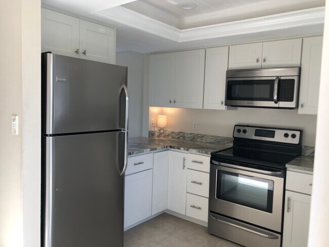 Foto del edificio - 16320 Dublin Cir