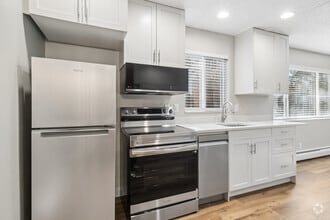 Interior Photo - 730 Fairview Ave N